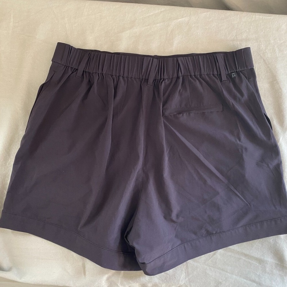 Tommy John Women's Medium Go Anywhere Short Black 4" Stretch Athletic Short - Picture 6 of 6